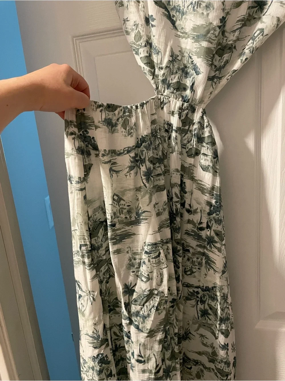 Abercrombie Crinkle Textured Cut Out Maxi Dress